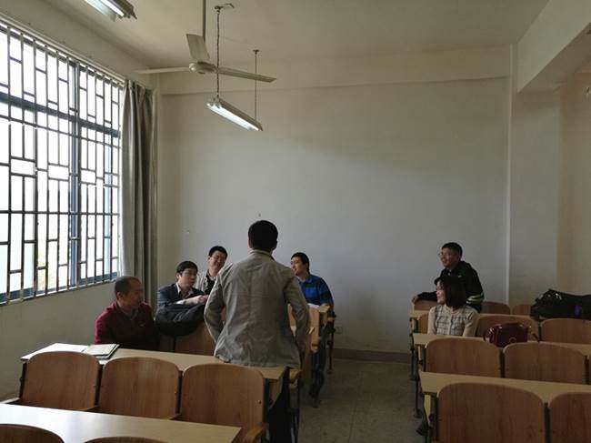 说明: G:\4教研室资料\会议记录\2017.4.28观摩课\IMG_20170428_100823_副本.jpg